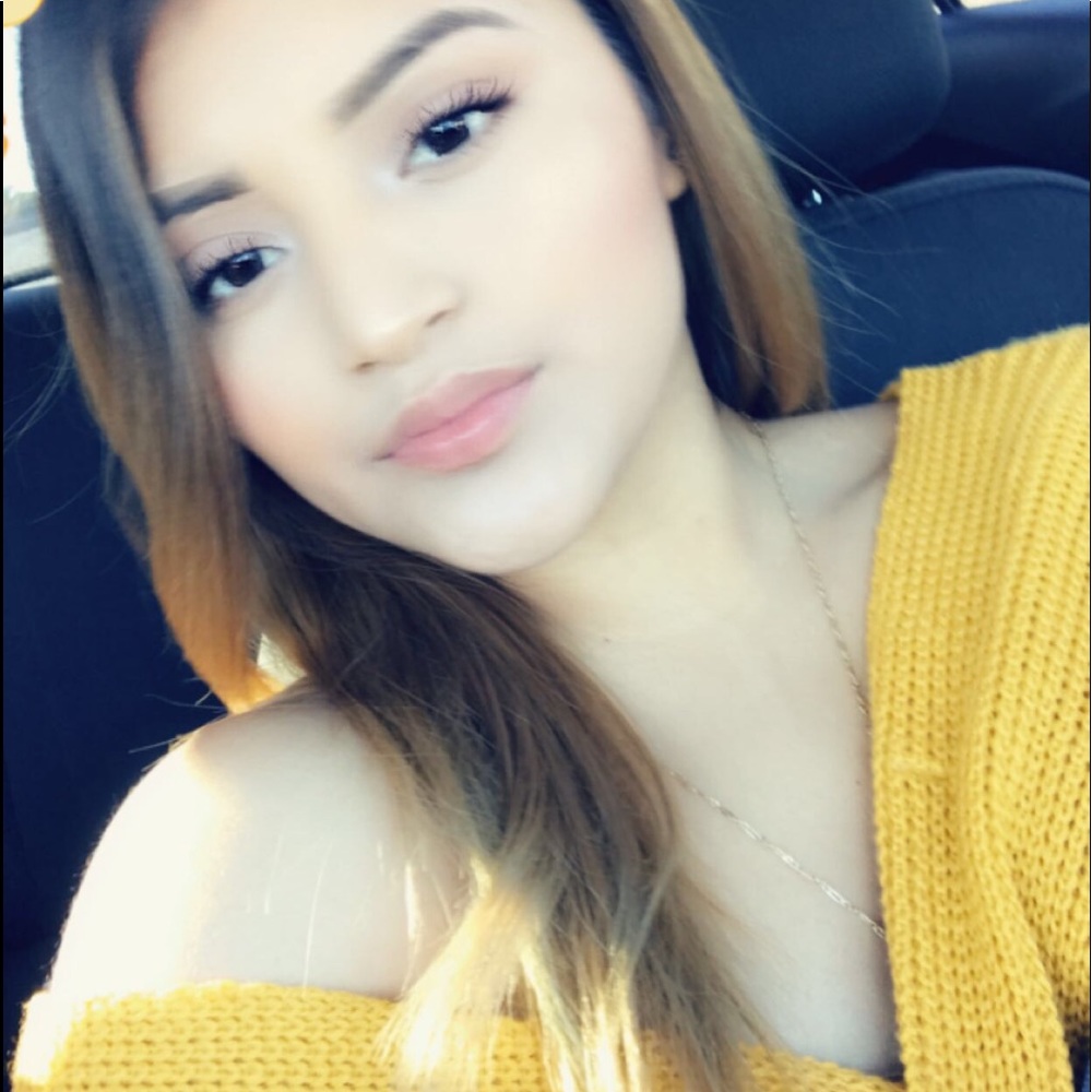 Meet your Posher, Laura